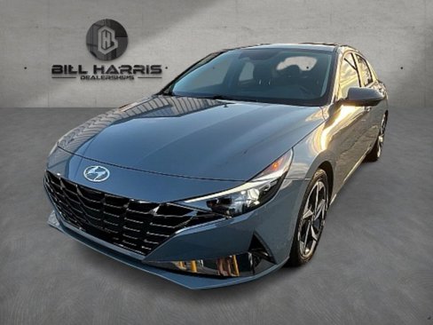 Used 2022 Hyundai Elantra Limited w/ Preferred Accessory Package image 1