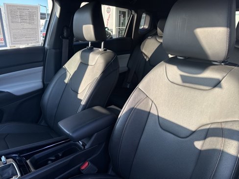 Certified 2024 Jeep Compass Limited w/ Elite Group image 14
