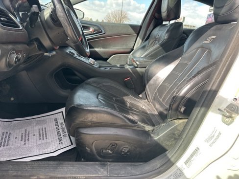 Used 2015 Chrysler 200 S w/ Navigation & Sound Group I image 10