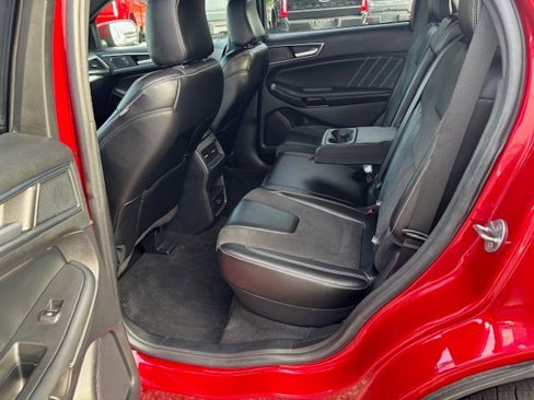 Used 2021 Ford Edge ST image 13