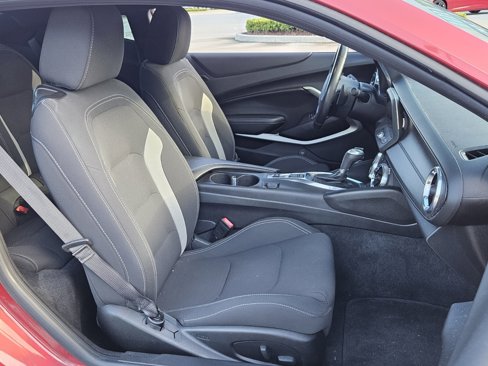 Used 2018 Chevrolet Camaro LT w/ RS Package image 17