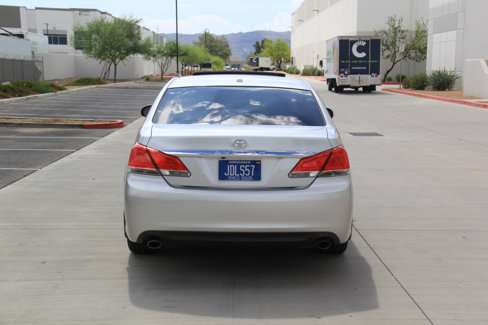 Used 2011 Toyota Avalon image 6