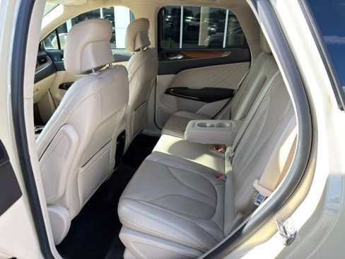 Used 2018 Lincoln MKC Select w/ Select Plus Package image 13
