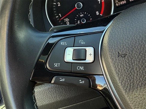 Used 2018 Volkswagen Passat 3.6 image 15