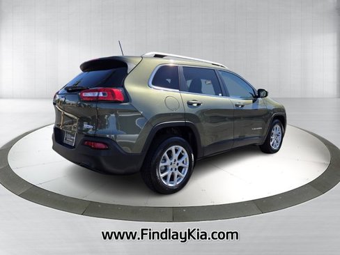 Used 2018 Jeep Cherokee Latitude Plus image 6