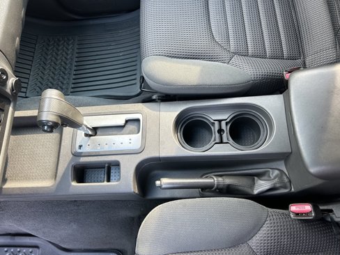 Used 2007 Nissan Xterra Off-Road w/ Rockford Fosgate Audio Pkg image 17