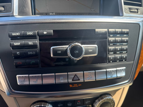 Used 2014 Mercedes-Benz ML 350 BlueTEC 4MATIC image 27
