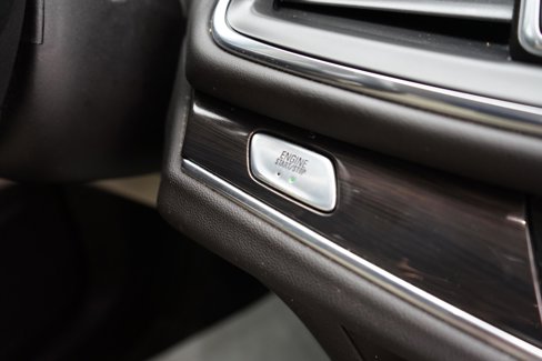 Used 2018 Buick Enclave Essence image 30