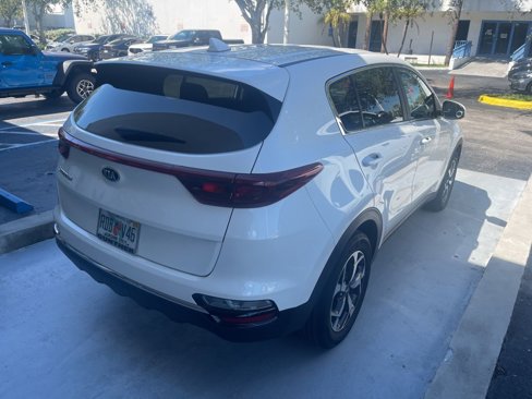 Used 2022 Kia Sportage LX image 5