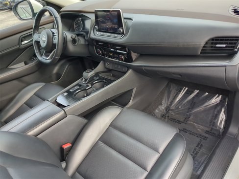 Used 2023 Nissan Rogue SV w/ SV Premium Package image 12