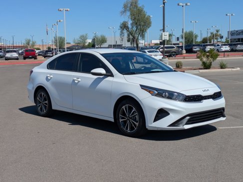 Used 2023 Kia Forte LXS w/ LXS Technology Package image 7