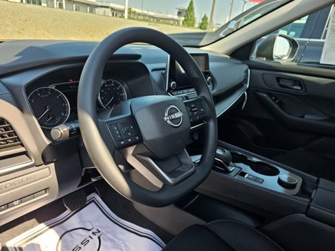 New 2025 Nissan Rogue S image 25