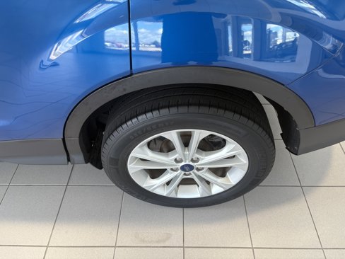 Used 2017 Ford Escape SE image 6