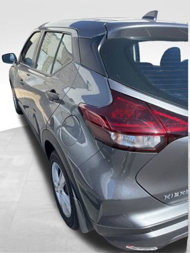 Used 2024 Nissan Kicks S image 4