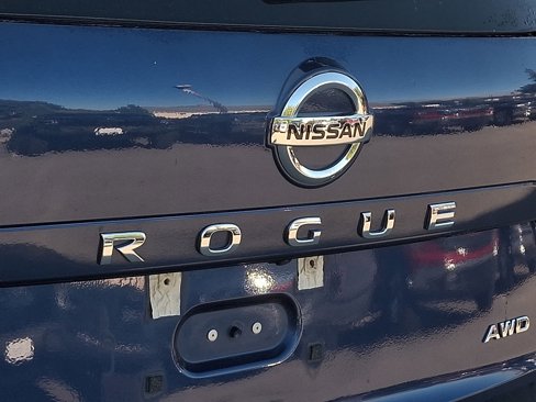 Used 2021 Nissan Rogue S image 30