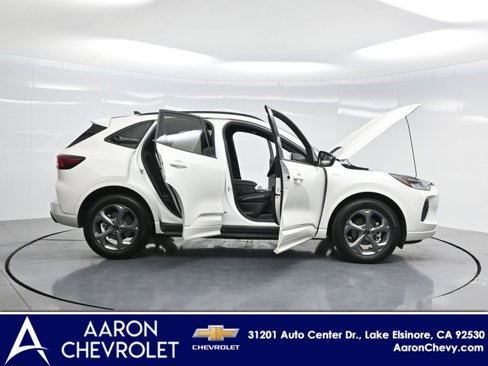 Used 2024 Ford Escape ST-Line w/ Equipment Group 301A image 3