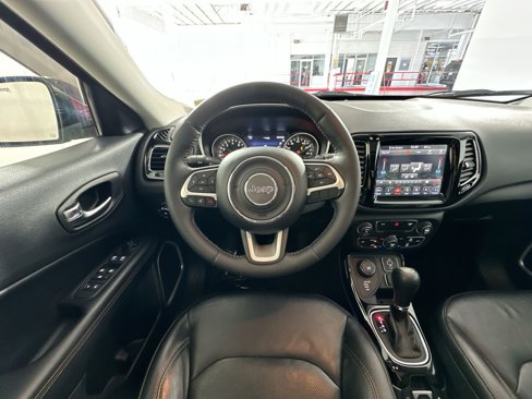 Used 2018 Jeep Compass Limited w/ Navigation Group image 16