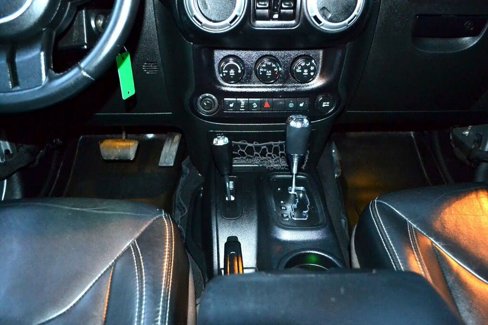 Used 2015 Jeep Wrangler Unlimited Rubicon w/ Dual Top Group image 21