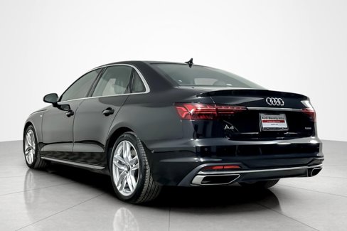 Used 2022 Audi A4 2.0T Prestige image 3
