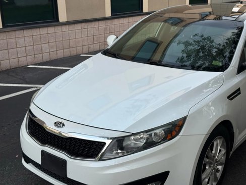 Used 2012 Kia Optima EX w/ Premium Pkg image 12