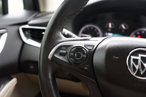 Used 2018 Buick Enclave Essence image 13