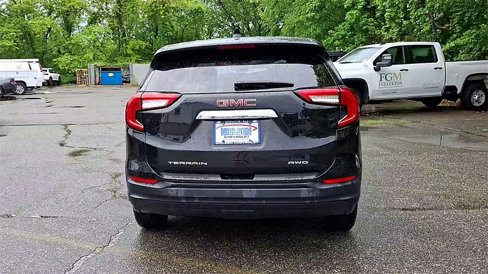 Certified 2024 GMC Terrain SLE image 12