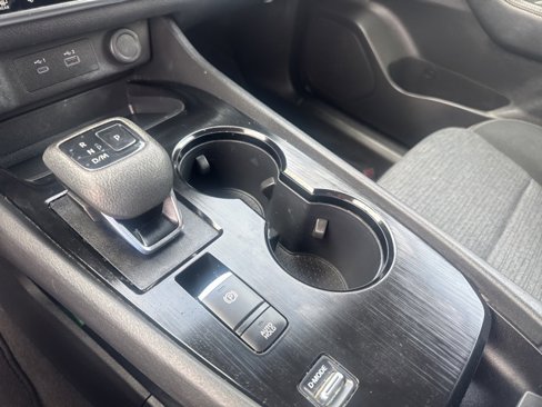 Used 2023 Nissan Rogue SV image 14