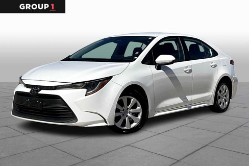 Used 2023 Toyota Corolla LE image 1