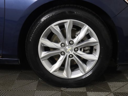 Used 2020 Chevrolet Malibu LT image 18