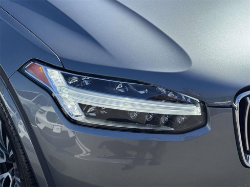 Used 2020 Volvo XC90 T6 Momentum w/ Protection Package image 7