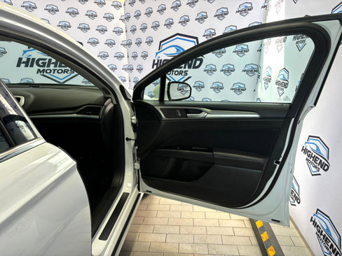 Used 2016 Ford Fusion SE image 20
