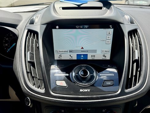 Used 2018 Ford Escape Titanium w/ Ford Safe & Smart Package image 30