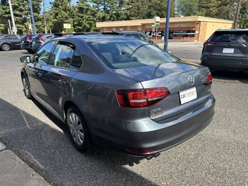 Used 2016 Volkswagen Jetta S image 5