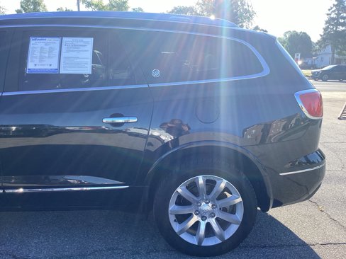 Used 2015 Buick Enclave Premium w/ Experience Buick Package image 4