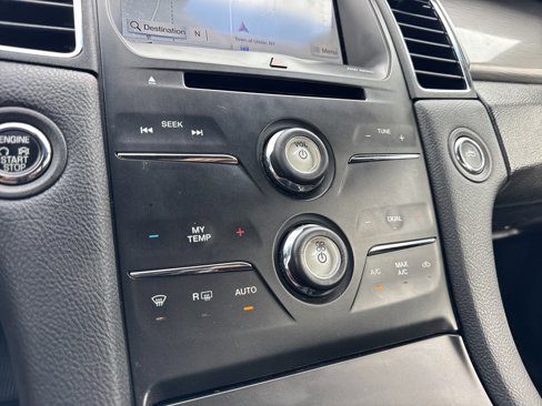 Used 2016 Ford Taurus SEL w/ Equipment Group 201A image 21