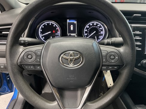 Used 2019 Toyota Camry LE image 18