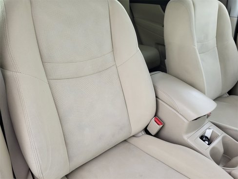 Used 2016 Nissan Rogue SV image 42