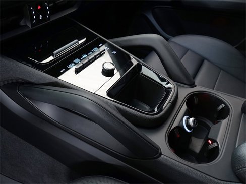Used 2024 Porsche Cayenne image 17