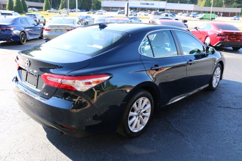 Used 2019 Toyota Camry LE image 8