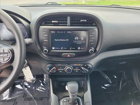Used 2024 Kia Soul LX w/ Option Group 015 image 18