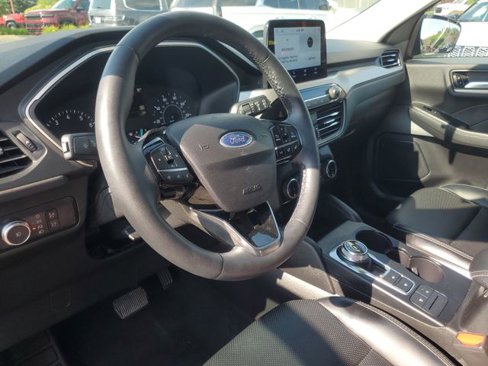 Used 2022 Ford Escape SEL image 16