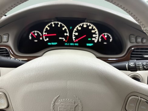 Used 1998 Cadillac Seville STS w/ Heated Seats Pkg image 25