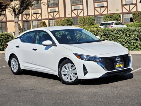 Used 2024 Nissan Sentra S image 2