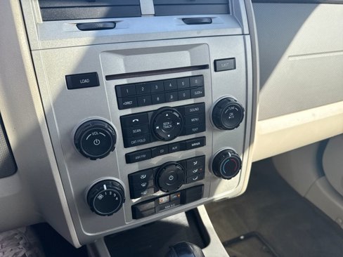 Used 2011 Ford Escape XLT w/ 201A Rapid Spec Order Code image 30