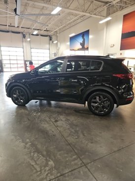 Used 2022 Kia Sportage Nightfall Edition image 9