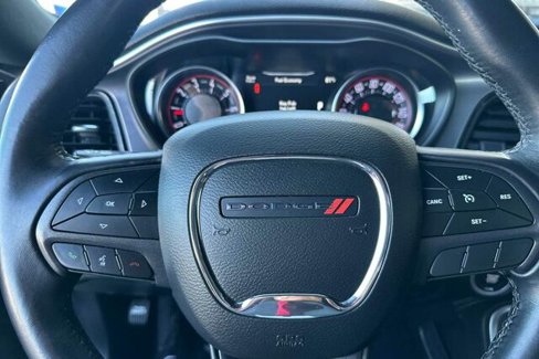 Used 2019 Dodge Challenger SXT image 22
