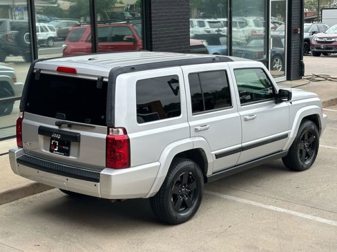 Used 2008 Jeep Commander Sport image 11