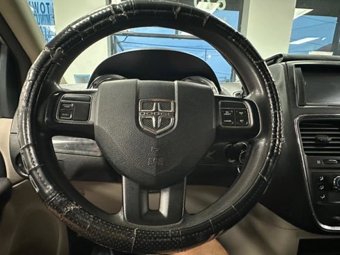 Used 2014 Dodge Grand Caravan American Value Package image 28