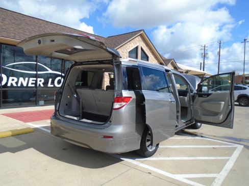 Used 2012 Nissan Quest S image 24