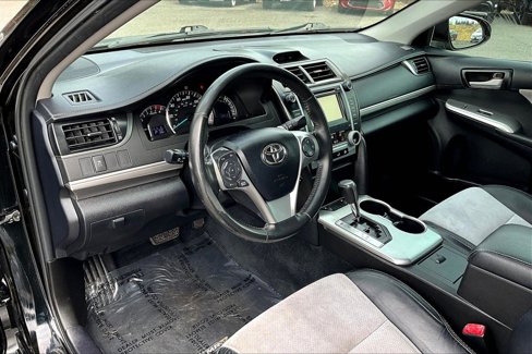 Used 2012 Toyota Camry SE image 11